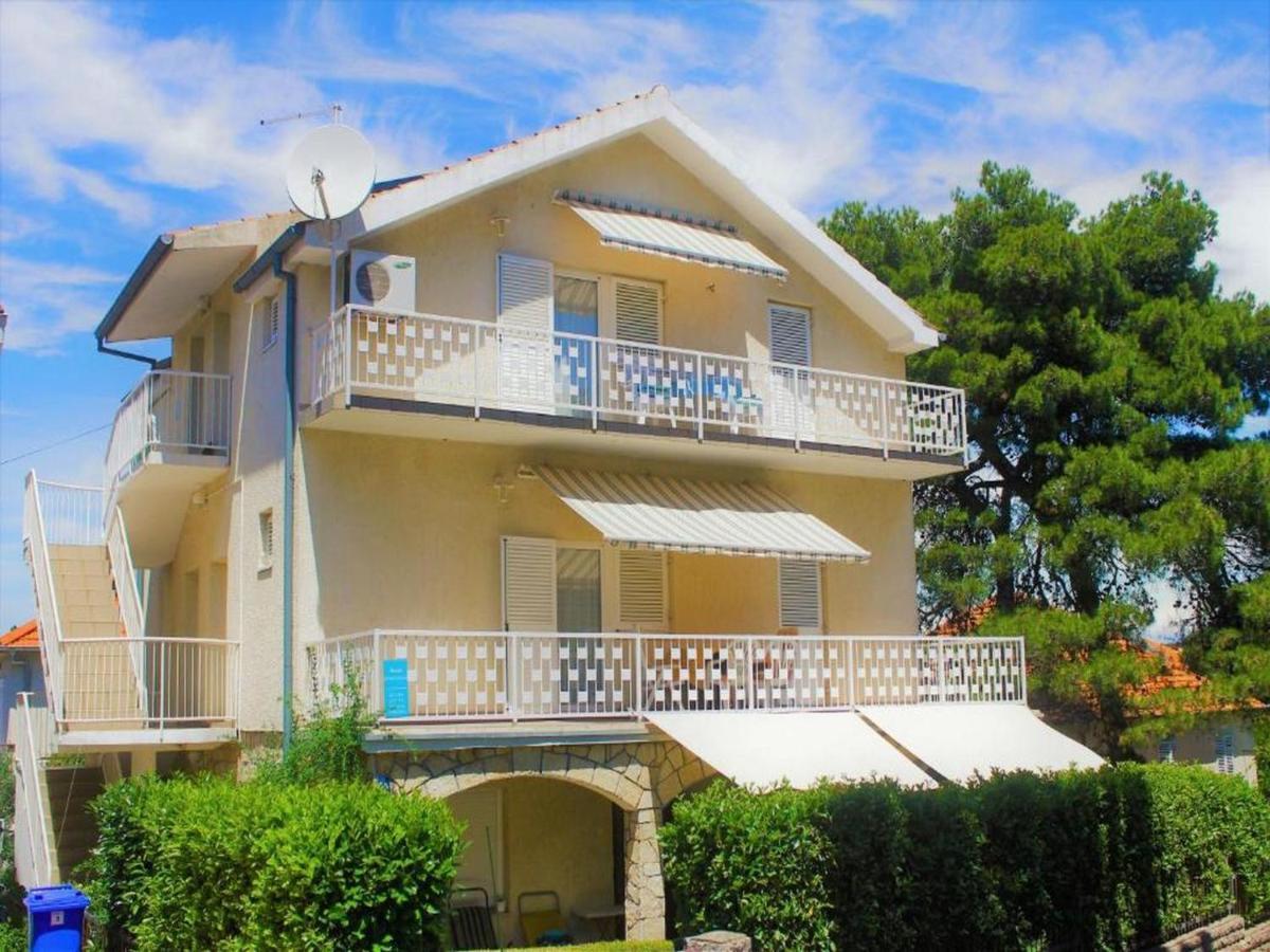 Apartmani Lucia Biograd Biograd Na Moru Exterior photo