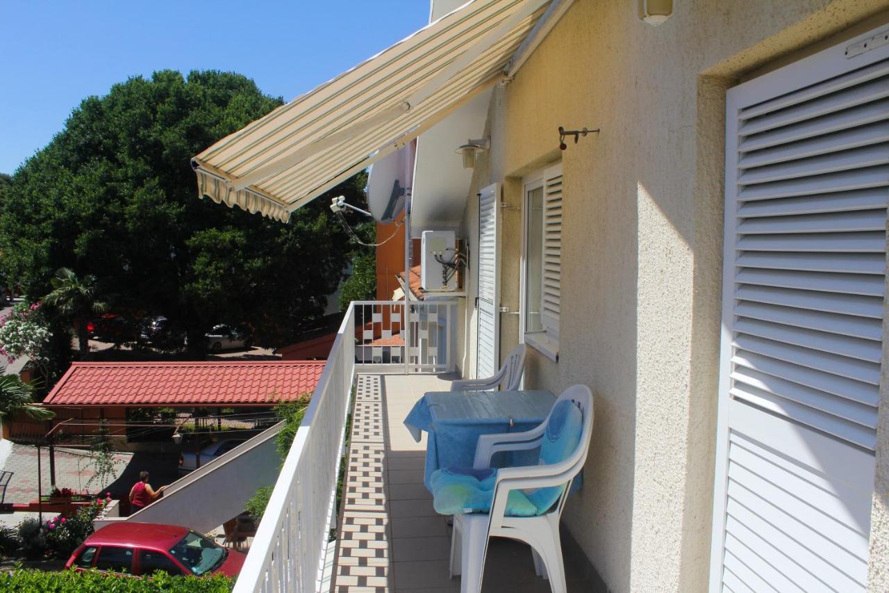 Apartmani Lucia Biograd Biograd Na Moru Exterior photo