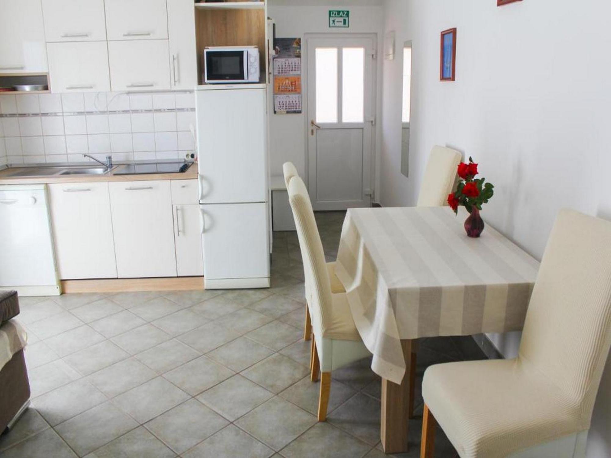 Apartmani Lucia Biograd Biograd Na Moru Room photo